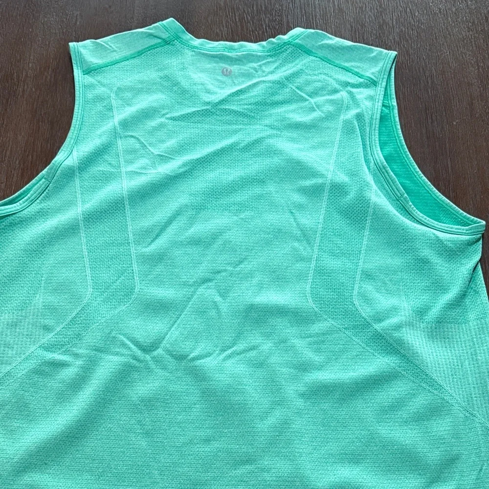 Lululemon Metal Vent Tech Sleeveless Tank Top Shirt XL - Picture 7 of 7